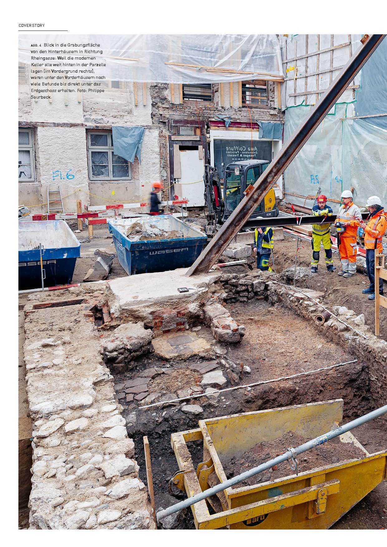 Bild von der Ausgrabung im Schwarzen Bären mit Blick auf Reste von Gebäudemauern